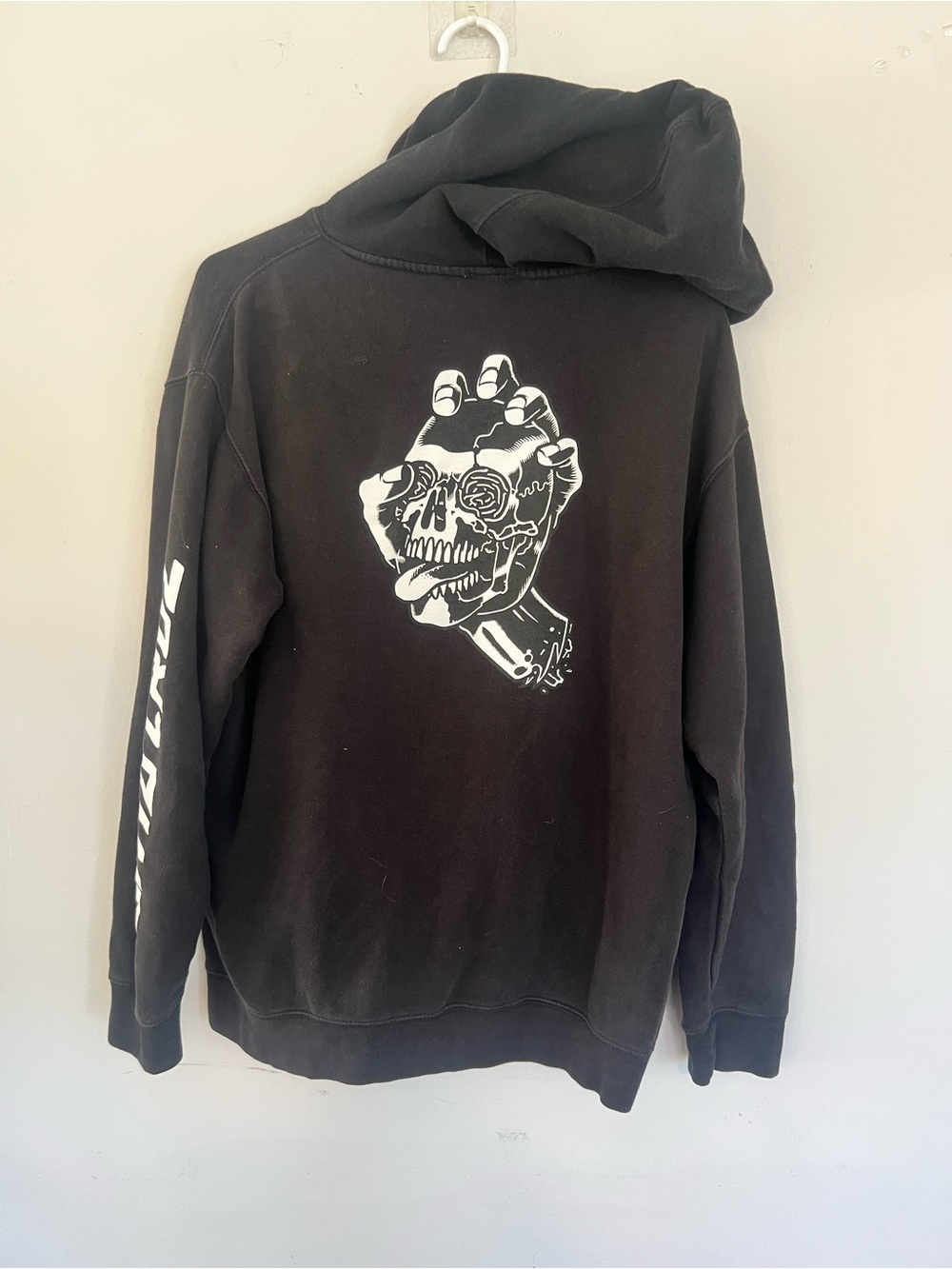 Santa Cruz Screaming Skull black hoodie size M Vintage Style